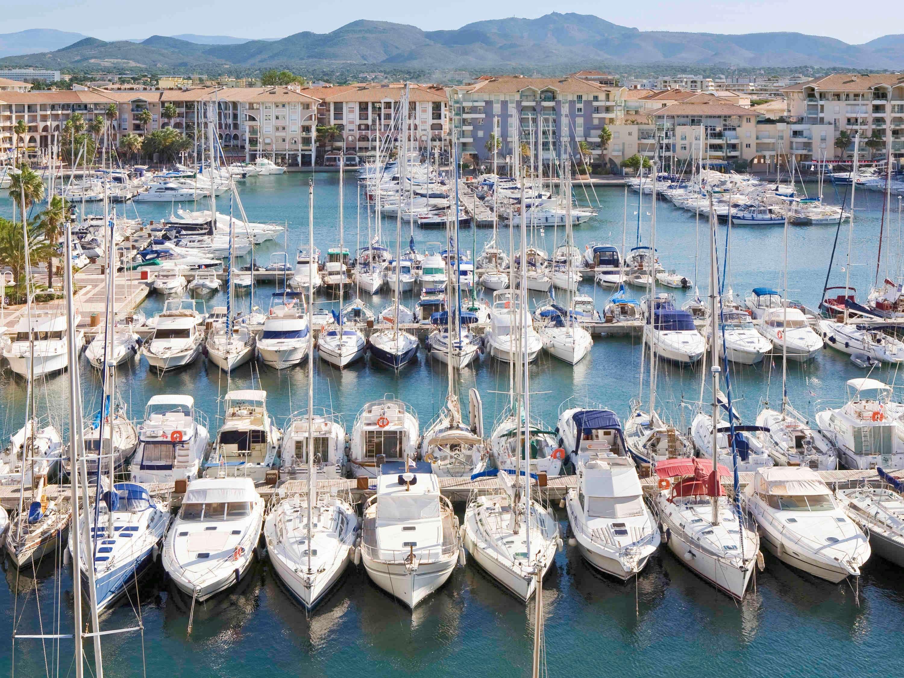 Mercure Thalasso&Spa Port Fréjus Exterior foto