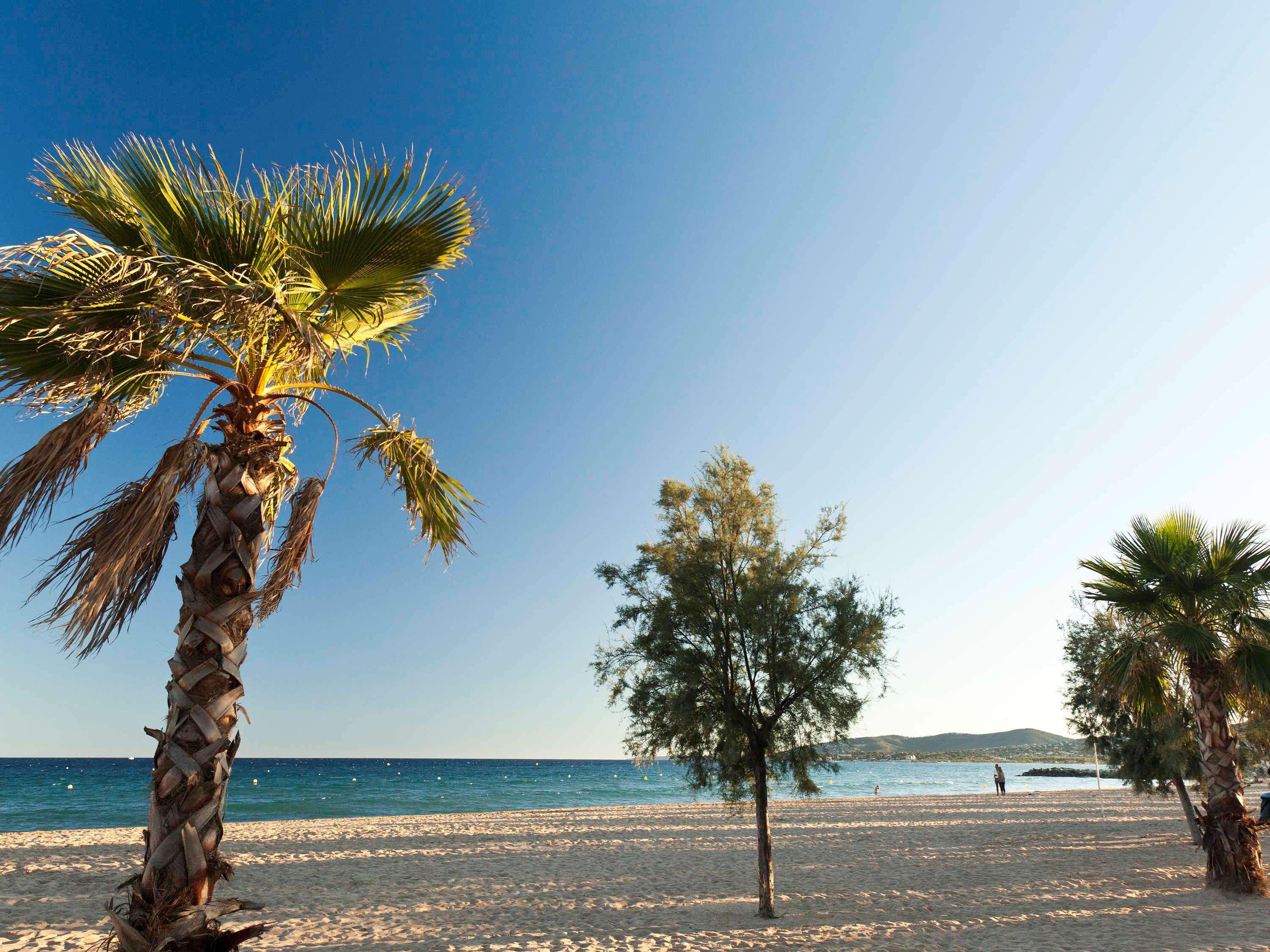 Mercure Thalasso&Spa Port Fréjus Exterior foto